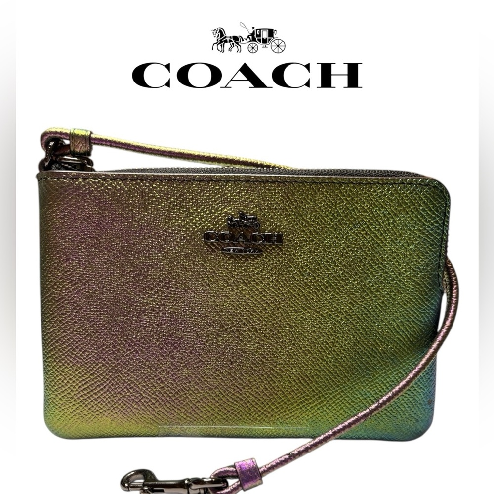 Coach 64938 Oil Slick Iridescent Holographic Mermaid Wristlet – Like New RARE